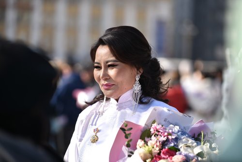 Ш.Наранчимэг: Сонгодог урлаг хэмээх өндөр оргилын бэлээс нь өгсөж л явна
